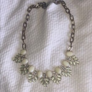 Costume Jewelry - Necklace